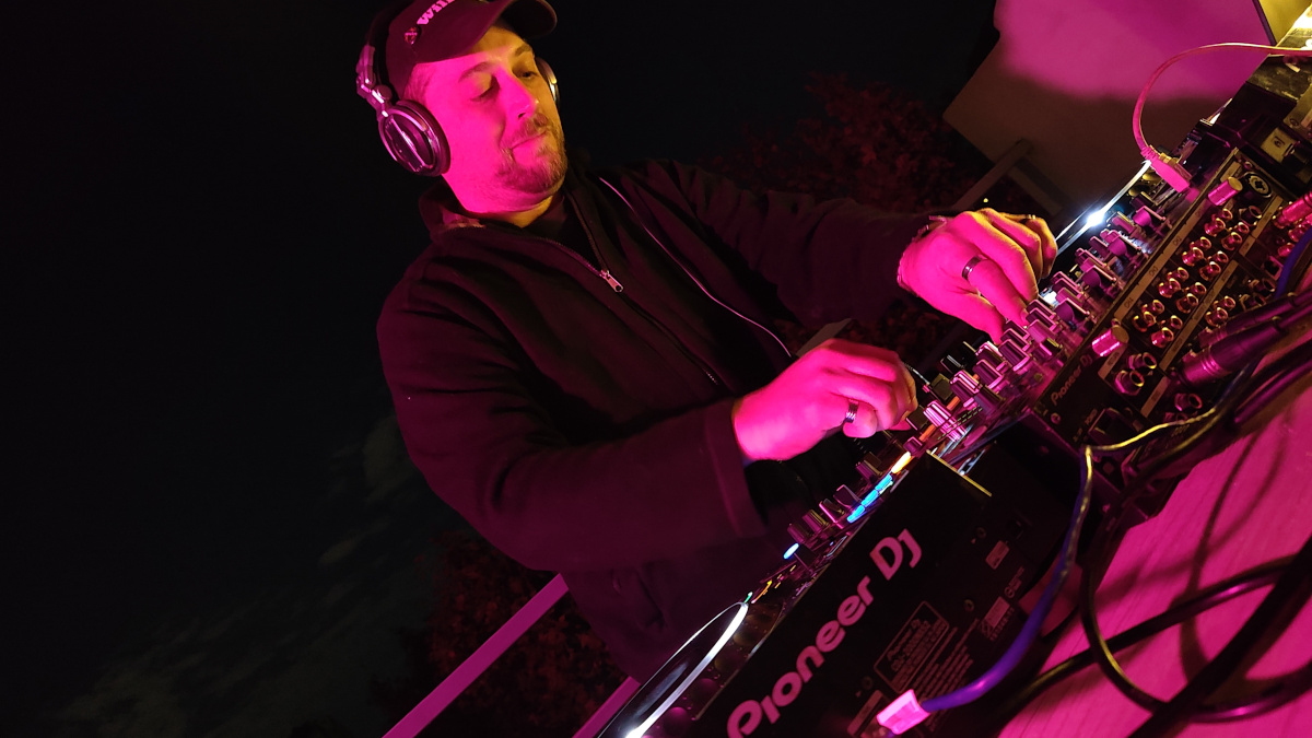 DJ WilD-LioN cabina DJ